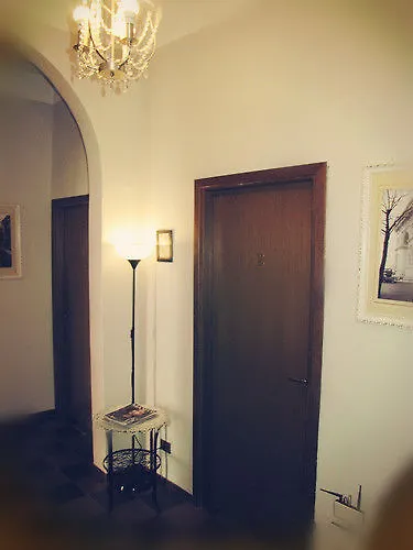 Claudia House Roma Termini Bed & Breakfast