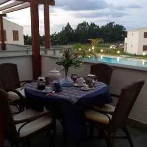 Aparthotel Barrio Blanco Campofelice Di Roccella
